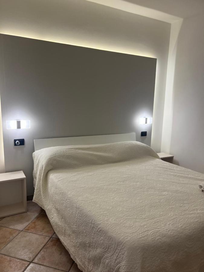Leone Di Nemea - Νεμέος Λέων Hotell Reggio di Calabria Exteriör bild
