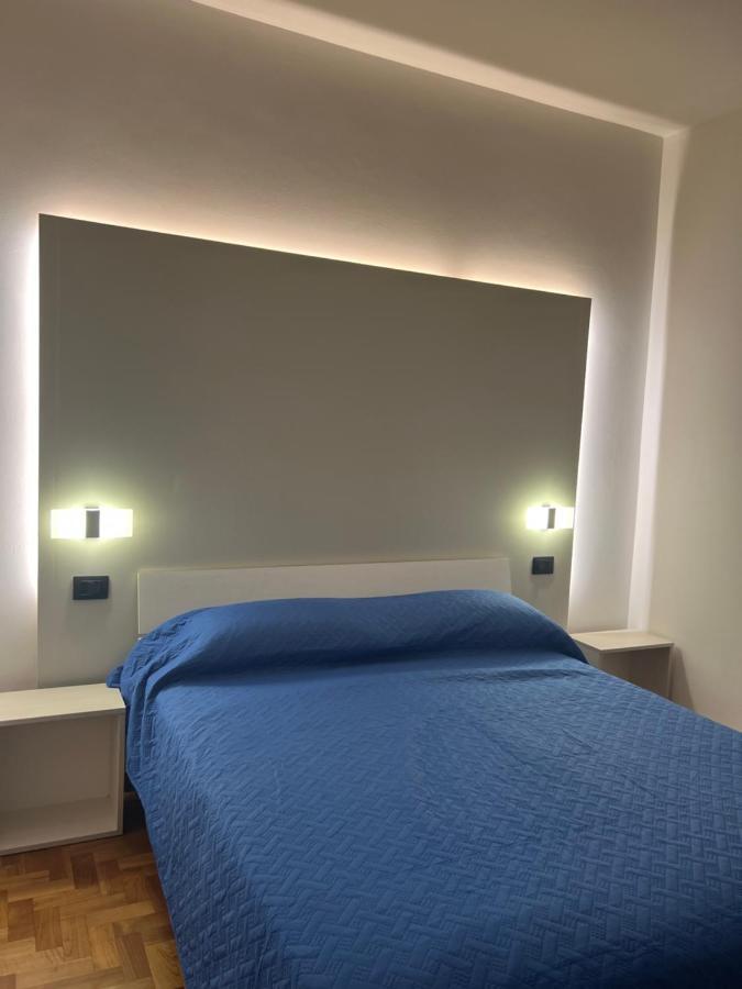 Leone Di Nemea - Νεμέος Λέων Hotell Reggio di Calabria Exteriör bild
